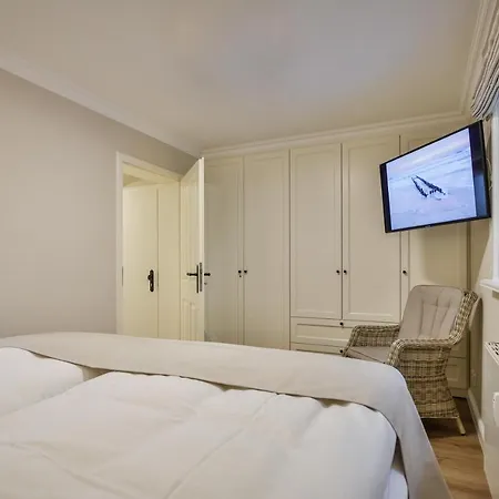 Zita, App 2 Apartman